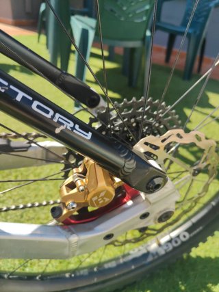 Bici Enduro Fantic 1.9 Factory Eléctrica
