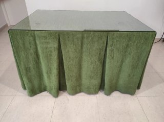 MESA COMEDOR + ROPA CAMILLA