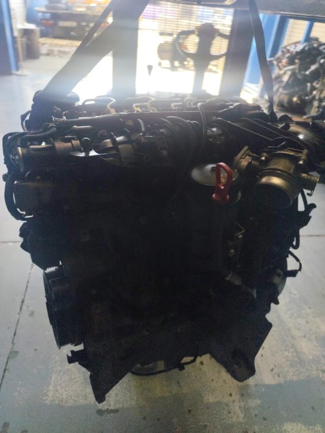 Motor BMW X1 N47D20C 670763100