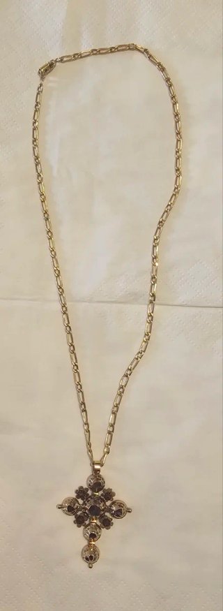 Cruz antigua oro diamantes talla rosa con cadena