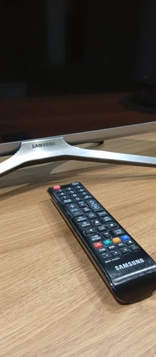Televisión Samsung Smart TV 32" Full HD