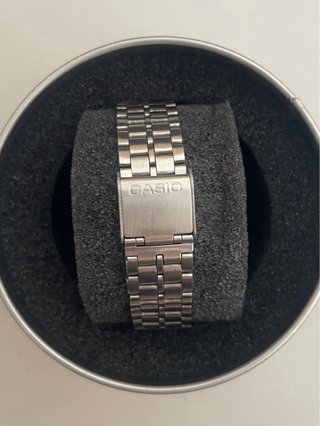Reloj Casio MTP Plateado Con Dial Rosa