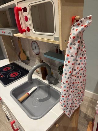 Cocina de juguete con luz y utensilios de cocina