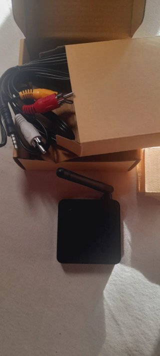 Dongle Q4 WiFi Display en perfecto estado