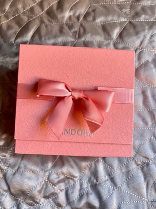 Cajas y bolsas de Pandora