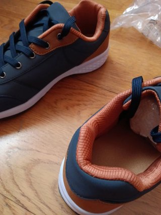 Zapatos casuales con cordones