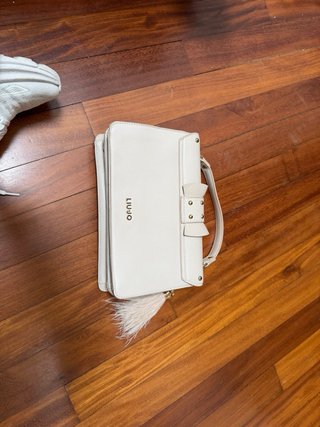 Bolso Liu Jo italiano blanco y dorado con bolsa