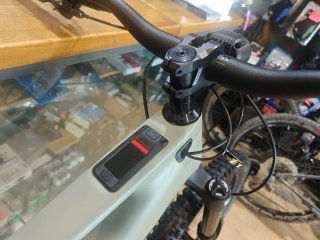 Amflow PR carbon