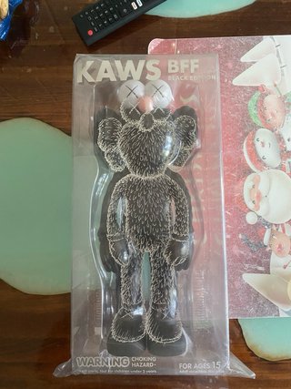 Kaws BBF Negro