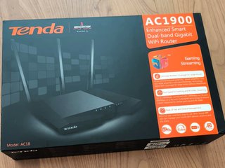 Router Tenda AC18 Gigabit AC1900 (Doble Banda)