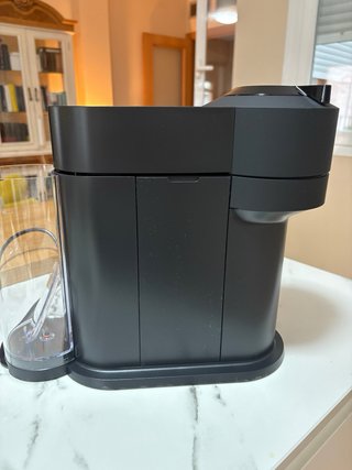 Cafetera Vertu Next Krups Negra, nueva sin usar