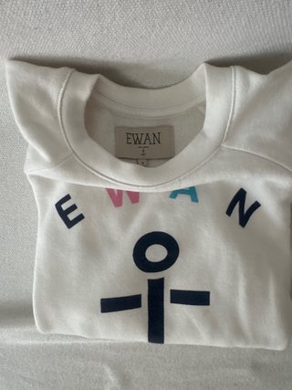 Sudadera blanca de Ewan