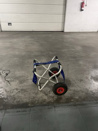 Carrello per kayak, tavola da windsurf o canoa