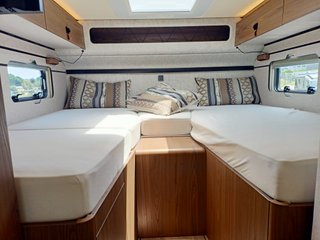 HYMER ML-T 580 4X4 CON CAMAS GEMELAS Y GARAJE 7 MT