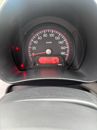 Nissan Pixo 2008