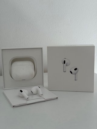 AirPods tercera generación de la marca Apple