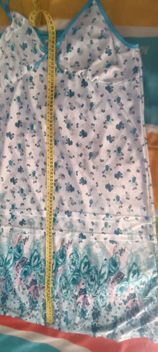 Camisón de verano con tirantes finos
