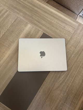 MacBook Pro M3 2023 14" 16GB 512GB