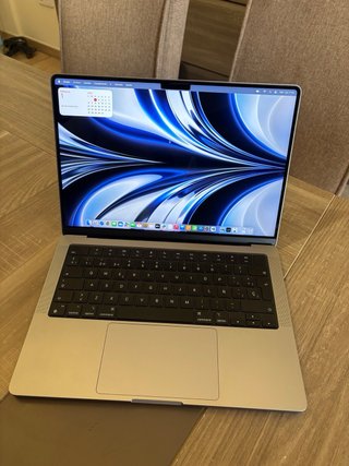 MacBook Pro M3 2023 14" 16GB 512GB