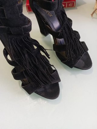 Sandalias flecos tacón alto 37