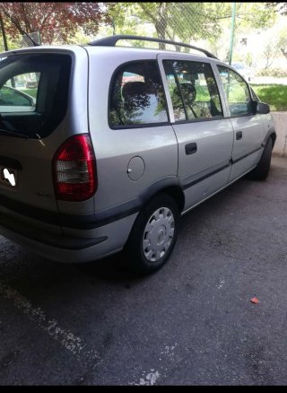 Opel Zafira 2004