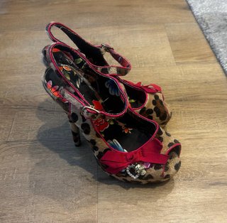 Zapatos Iron fist