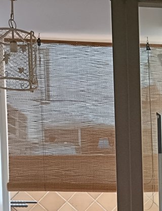 Vendo estore marrón de caña,1"20 x1,80 aprox