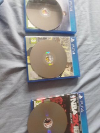 lote de 5 juegos de play 4.