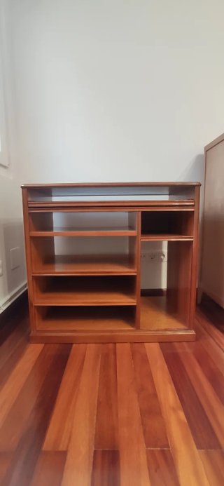 Mesa para ordenador fijo