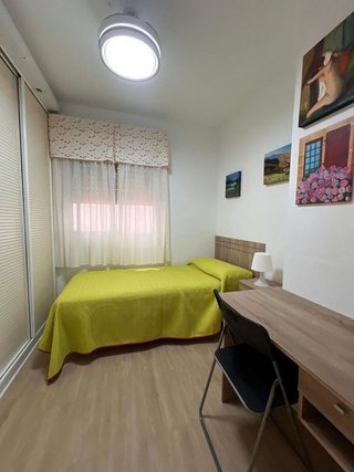 Piso en venta en La Caleta - La Viña en Cádiz