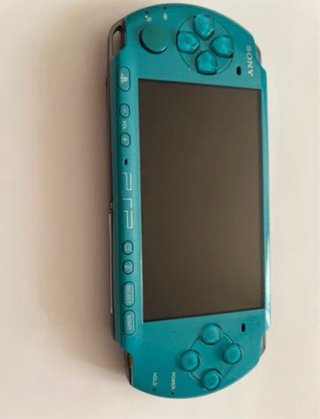 Psp 3004 blu in perfette condizioni e giochi