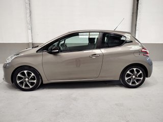 Peugeot 208  1.4Hdi diésel 2012