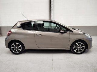 Peugeot 208  1.4Hdi diésel 2012