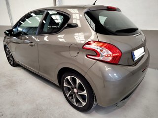 Peugeot 208  1.4Hdi diésel 2012