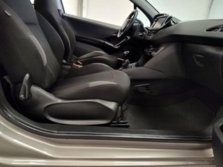 Peugeot 208  1.4Hdi diésel 2012
