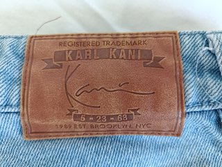Tejanos cortos Karl Kani