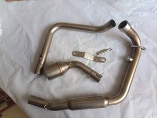 Escape Motocicleta Benelli TNT125 TNT135 2016-2022