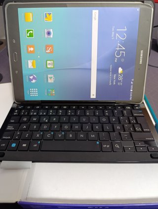Funda con Teclado para Samsung Galaxy Tab A 9.7