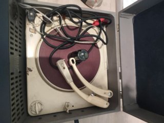 Tocadiscos maletín,no funciona