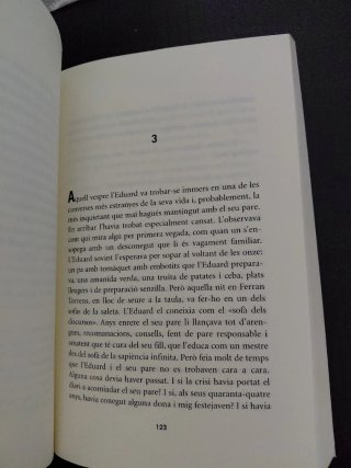 La dona vestida de negre