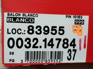 Zapatos blancos calado. T37. Carolina Boix