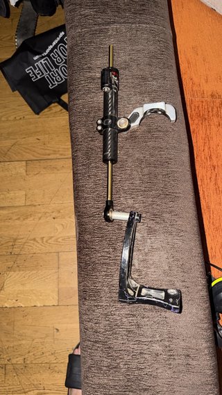 Amortiguador de dirección patinete electrico