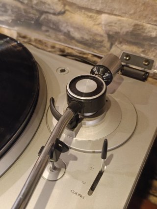 tocadiscos Sanyo impecable