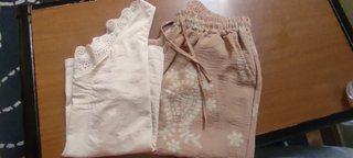 Pantalón y camiseta