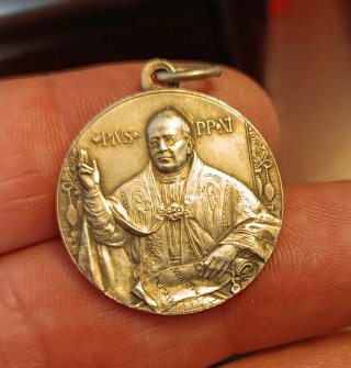 Lote de 7 antiguas medallas religiosas