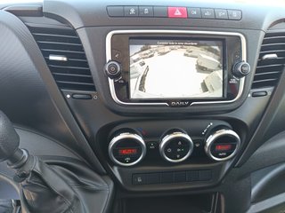 IVECO DAILY 3.0 CHASIS  CAJA CERRADA TRAMPILLA 160