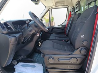IVECO DAILY 3.0 CHASIS  CAJA CERRADA TRAMPILLA 160
