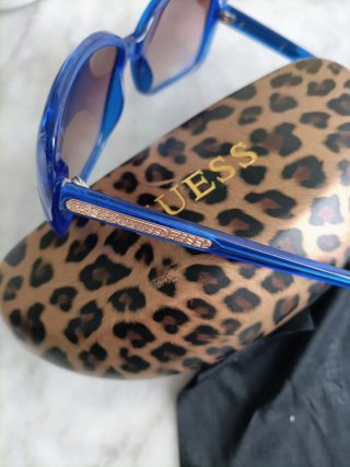 Gafas de sol azules Guess