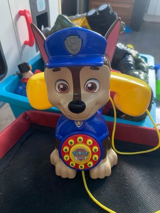 Juguete Chase teléfono con sonido