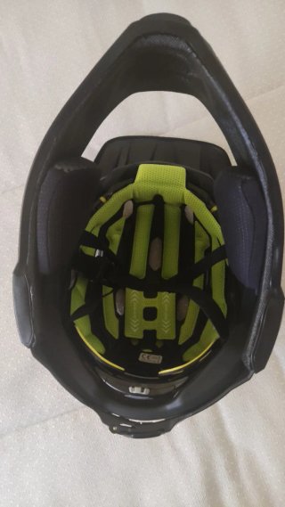 Bell Super DH Spherical T-M (Nuevo)